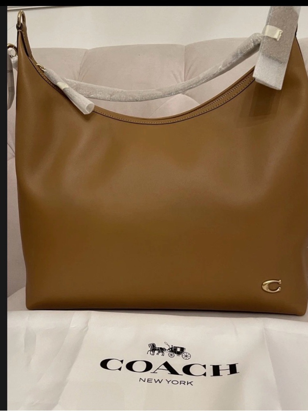 Coach Juliet 38 Shoulder Bag In Glovetanned Honey Brown Leather  NWT